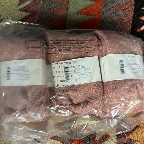 Le Bon Shoppe Cloud socks - 24 pairs (unopened, brand new) - Picture 2 of 4